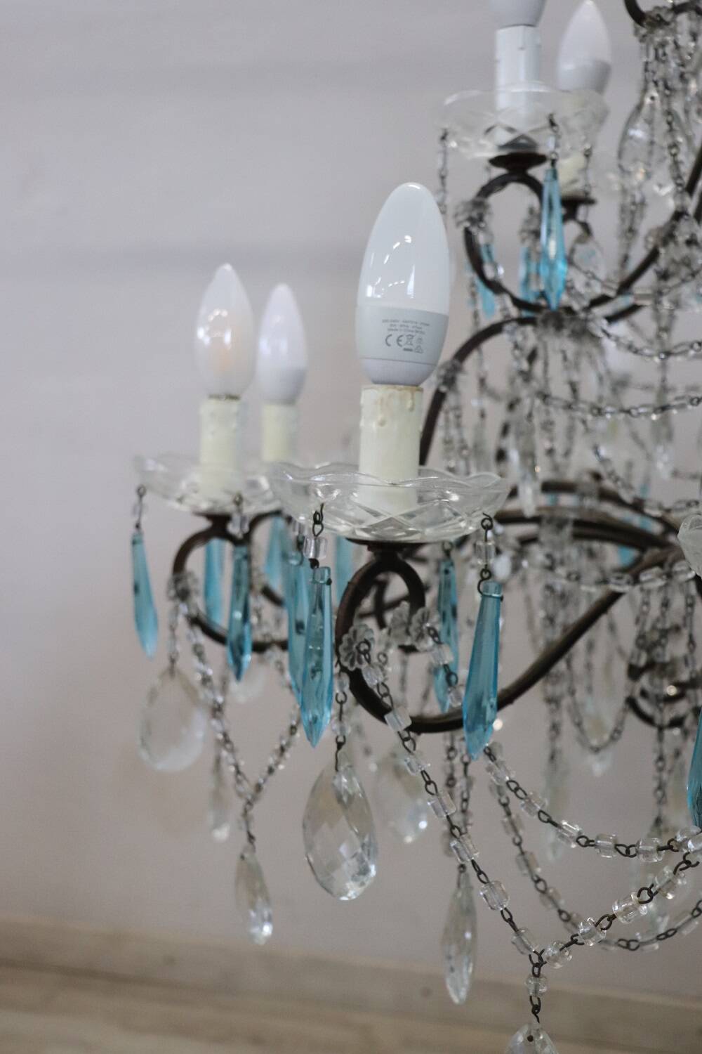 Large Chandelier with 18 Bulbs