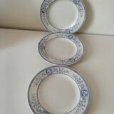 Trio d’assiettes anglaises en faïence fine bleue et blanche, début 20ème