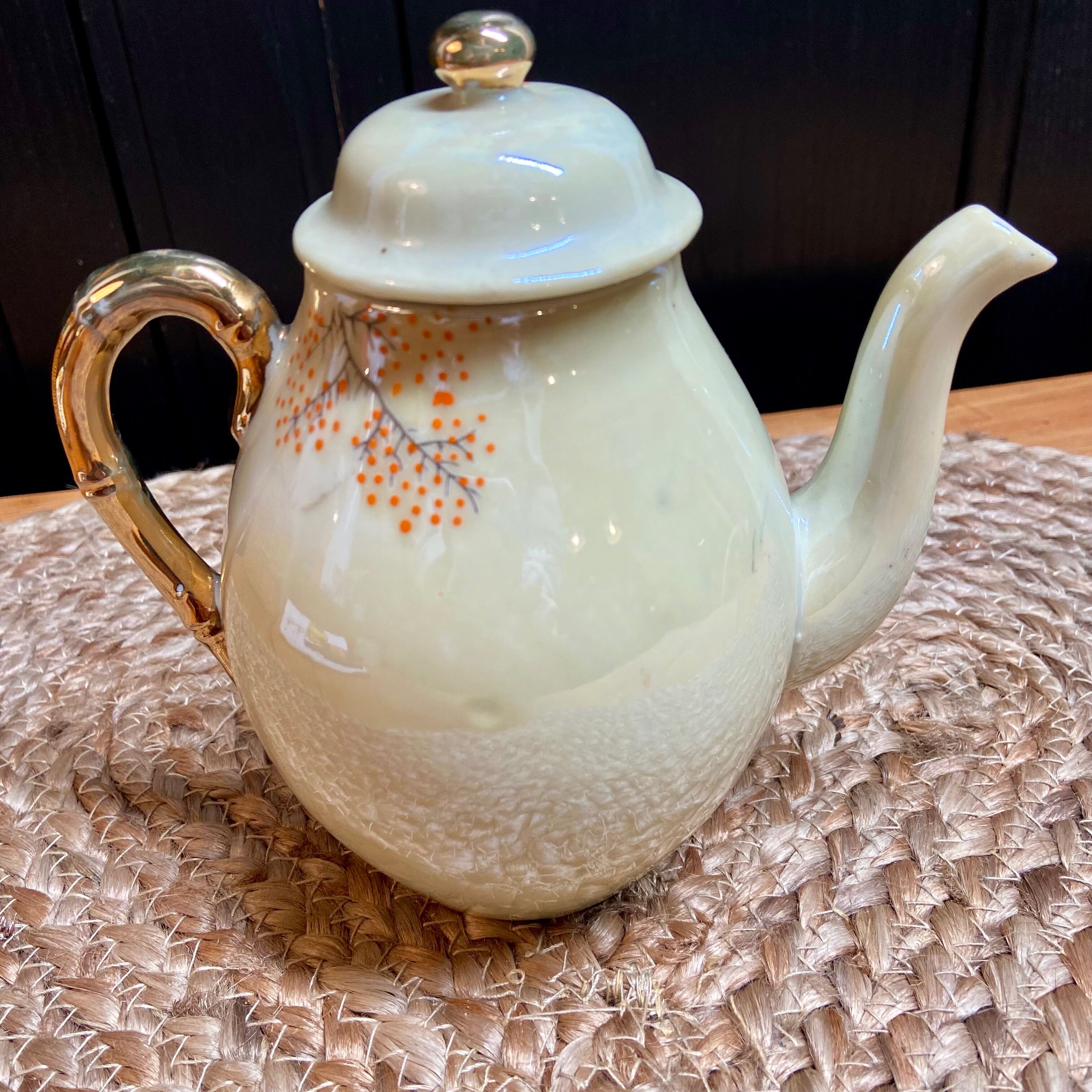 Théière japonaise en porcelaine fine