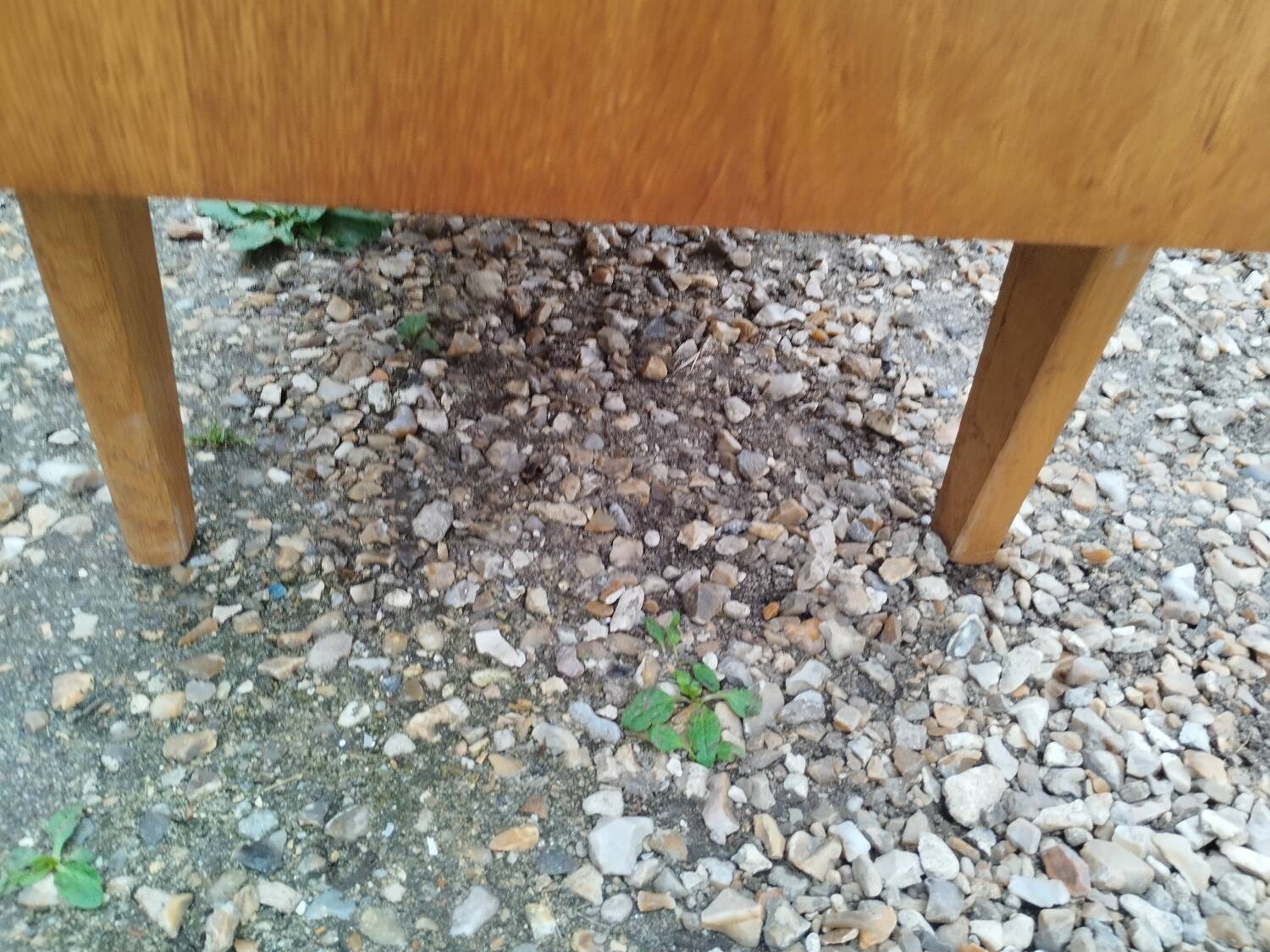 Commode en rotin ancien vintage pieds compas
