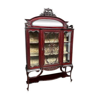 Victorian window display. Mahogany.