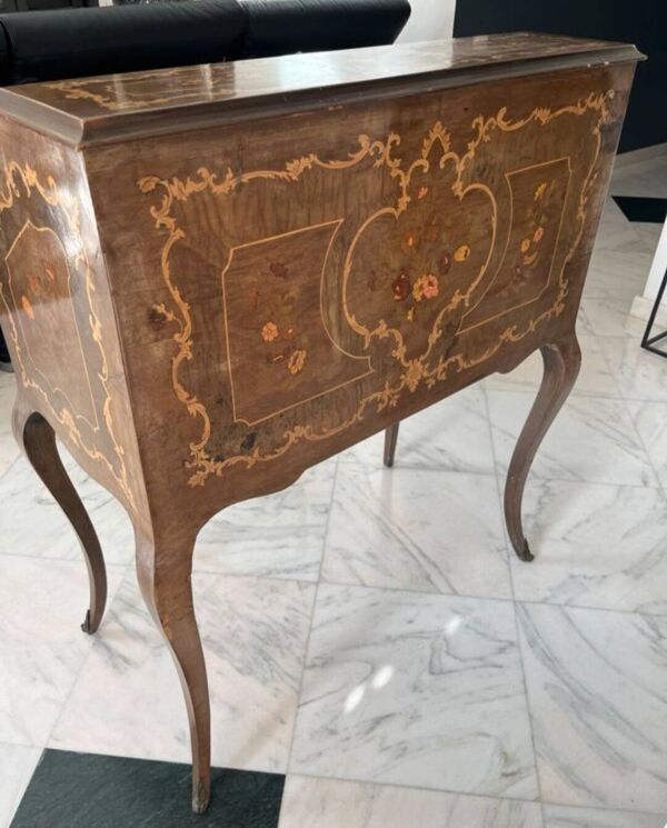 Bureau bonheur du jour