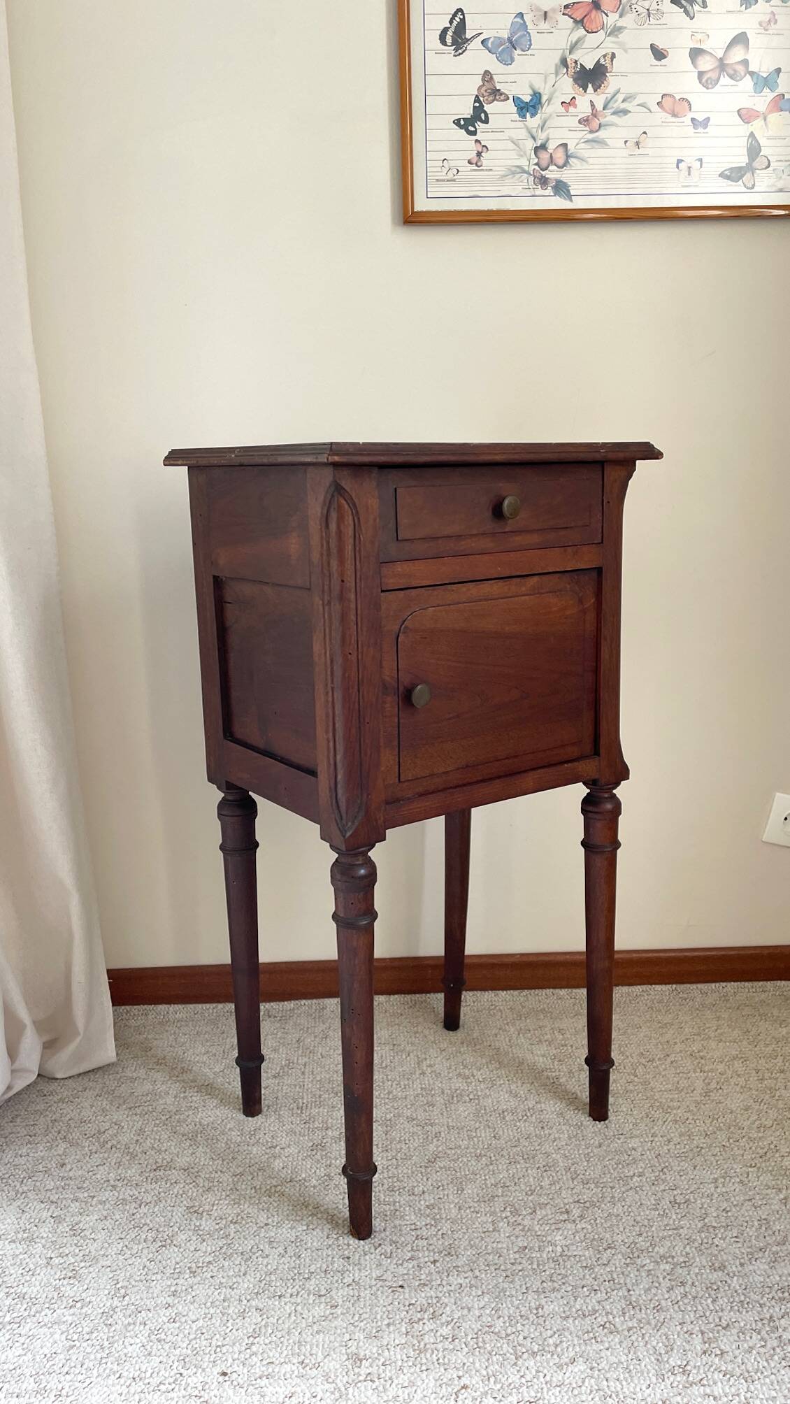 Antique bedside table in wood and marble