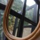 Miroir en rotin vintage en forme de goutte