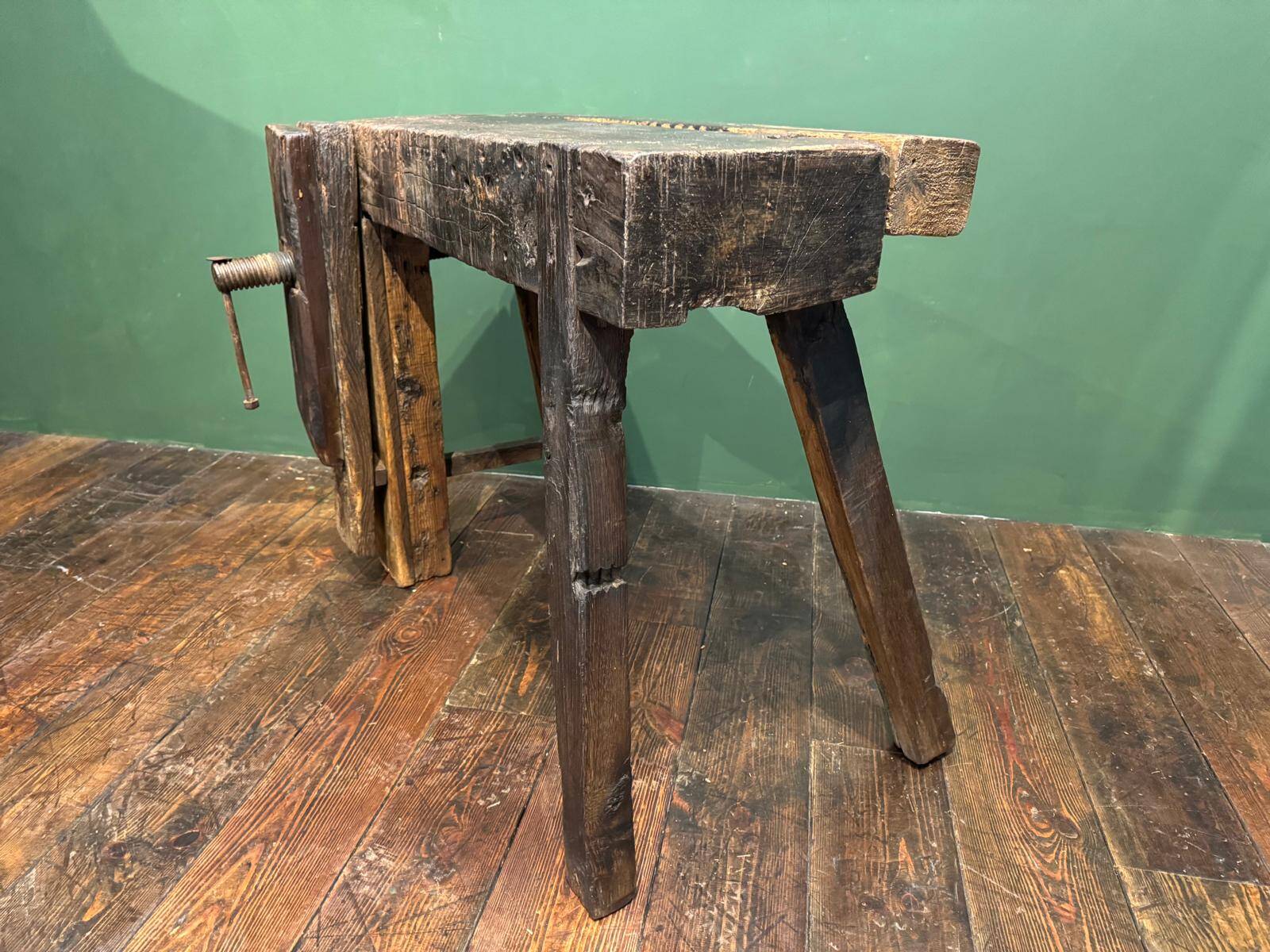 Old small workbench