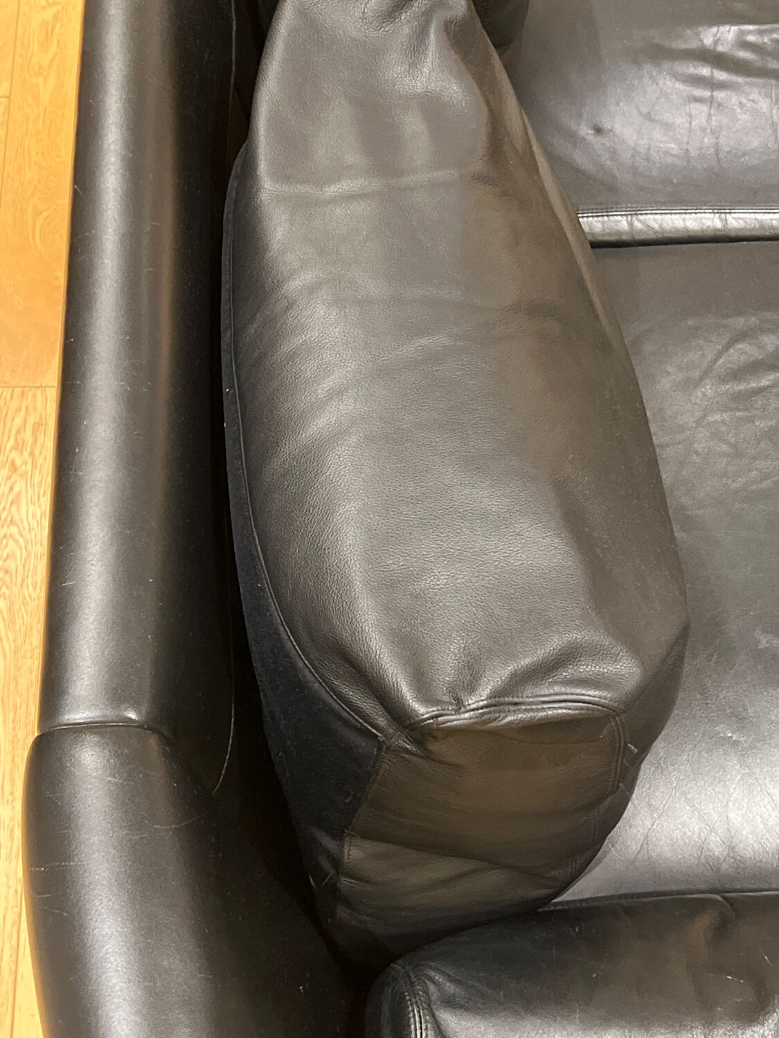 Vintage black leather 2-seater sofa from the 70s by Edelhard Harlis – 180 cm