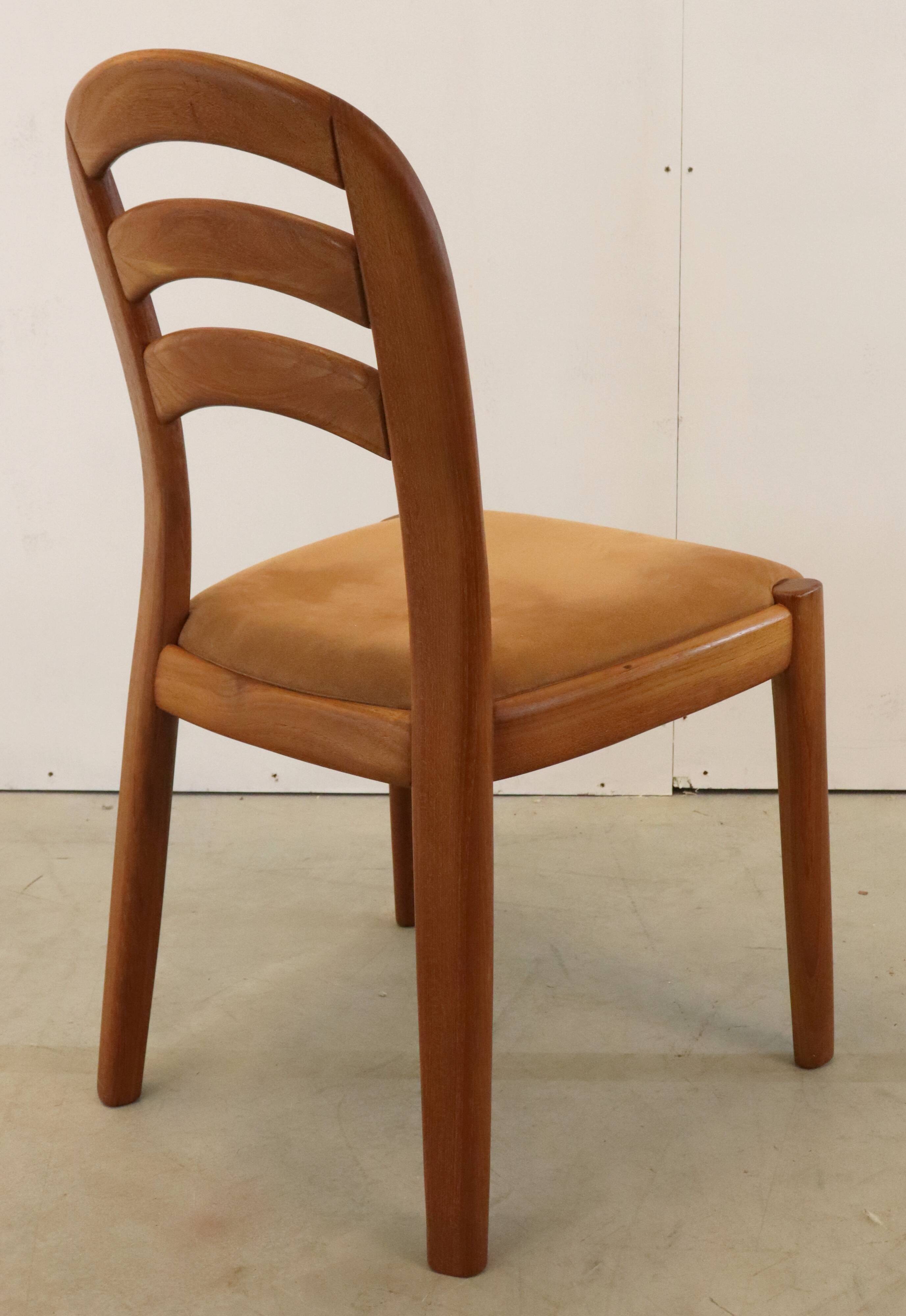 Set van 4 Glostrup eetkamerstoelen 'Gronsalen'