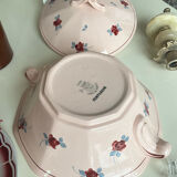 Saint Amand soup tureen, Pompadour model