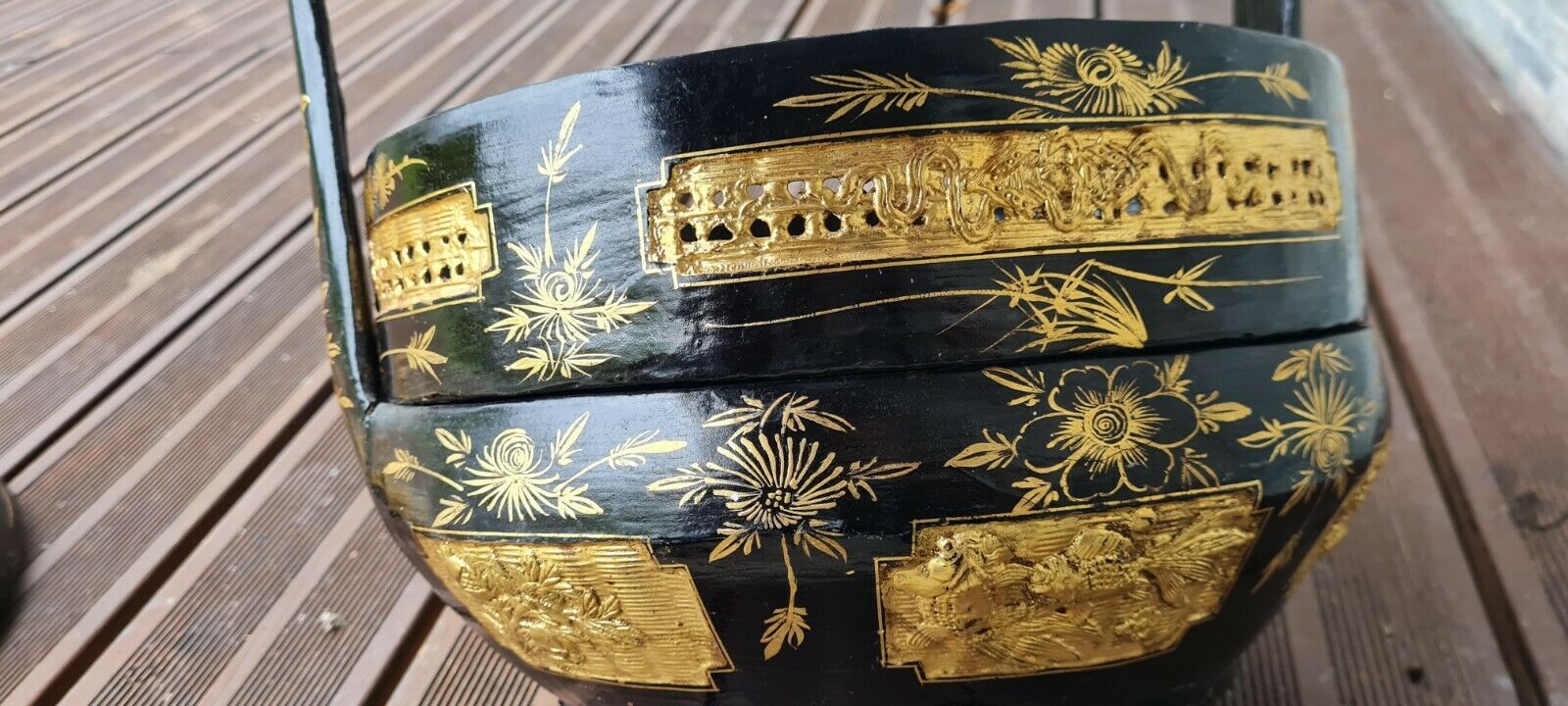 Panier de mariage chinois en bois et osier noir laqué et or