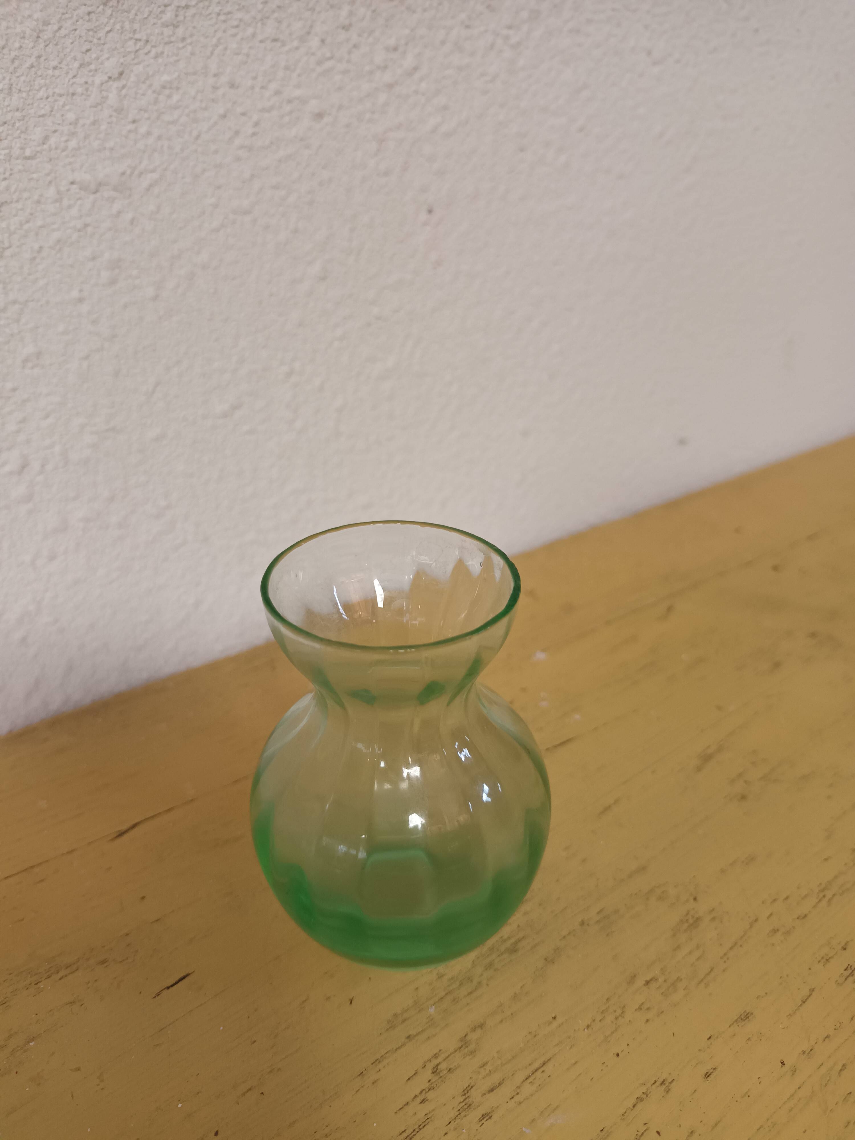Glass vase