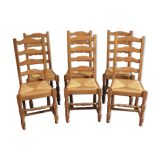 6 mulched chairs