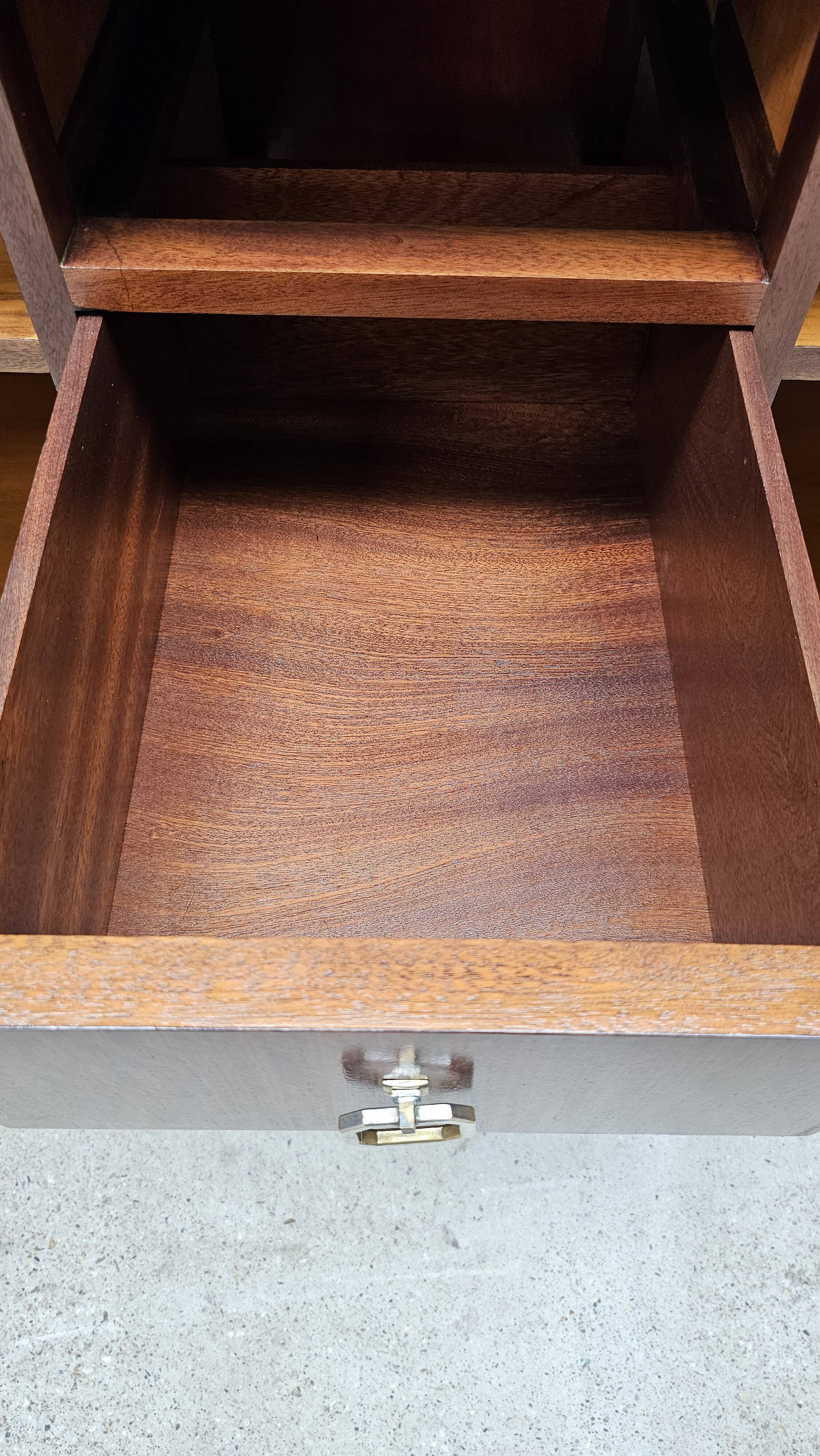 Art Deco buffet by Saddier & Fils in solid rosewood and veneer.