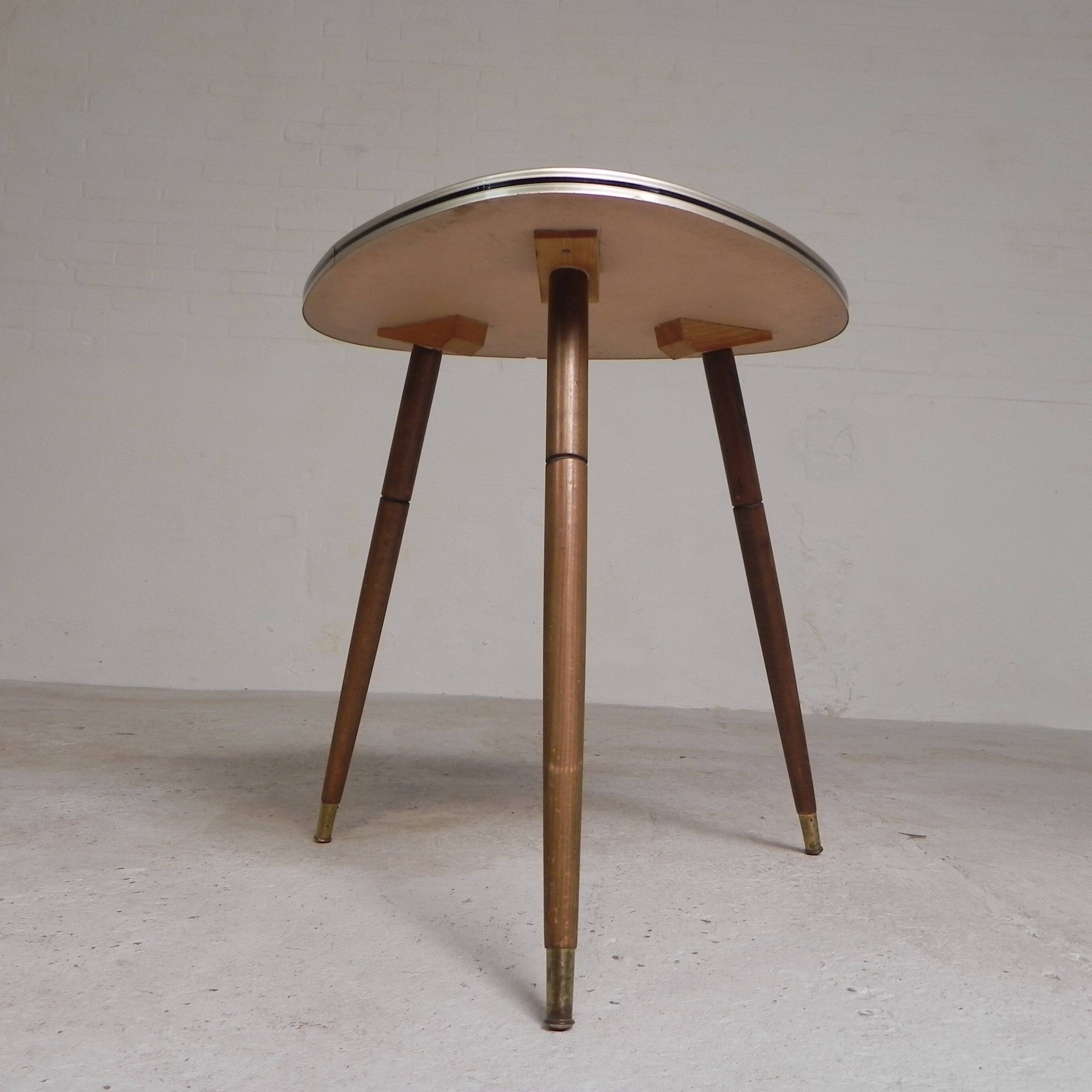 Triangular vintage side table, coffee table, tripod