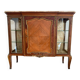 Vitrine Napoléon III marquetée, marbre et bronzes – XIXᵉ siècle
