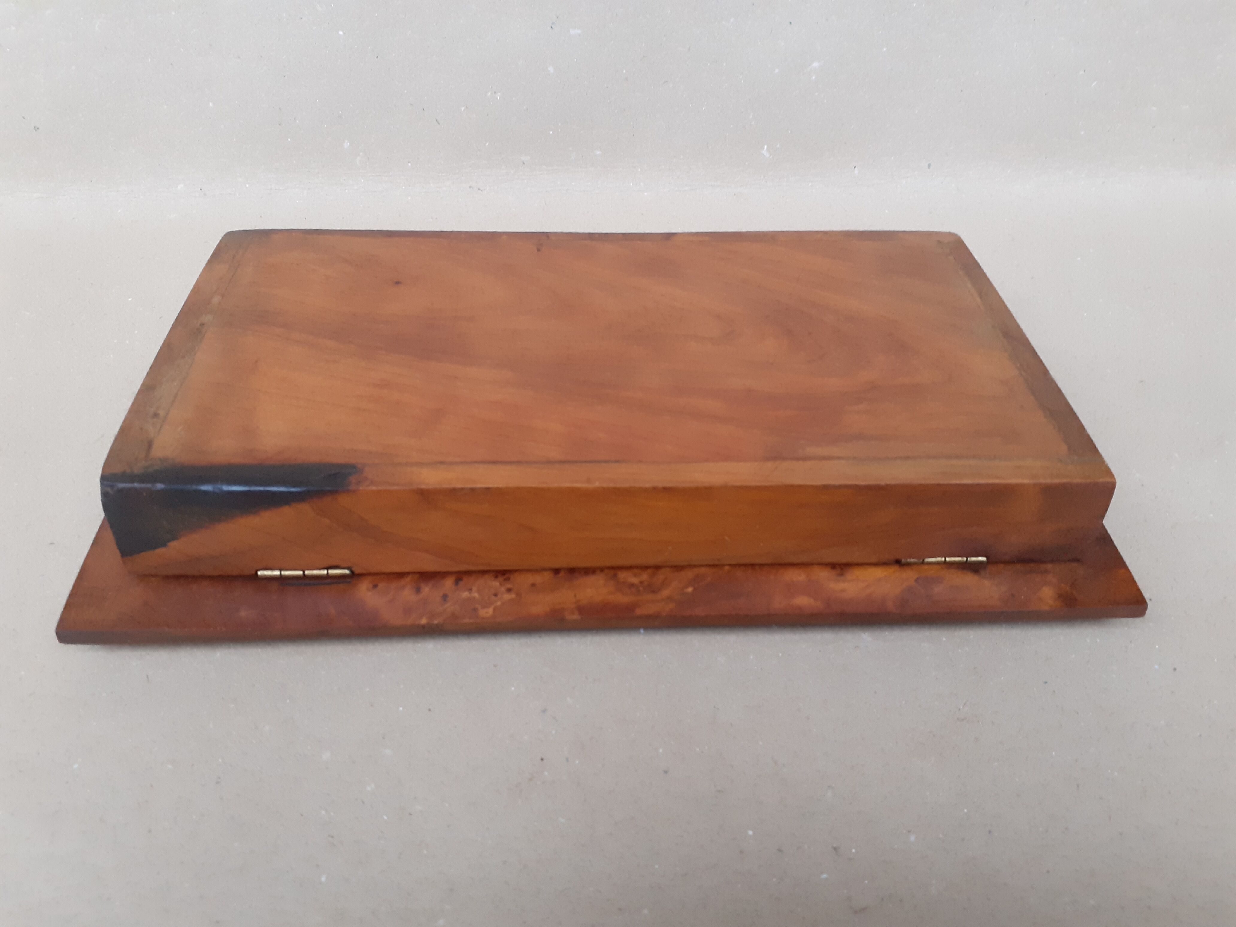 Pen tray or pen box
