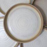 9 assiettes plates en grès vintage