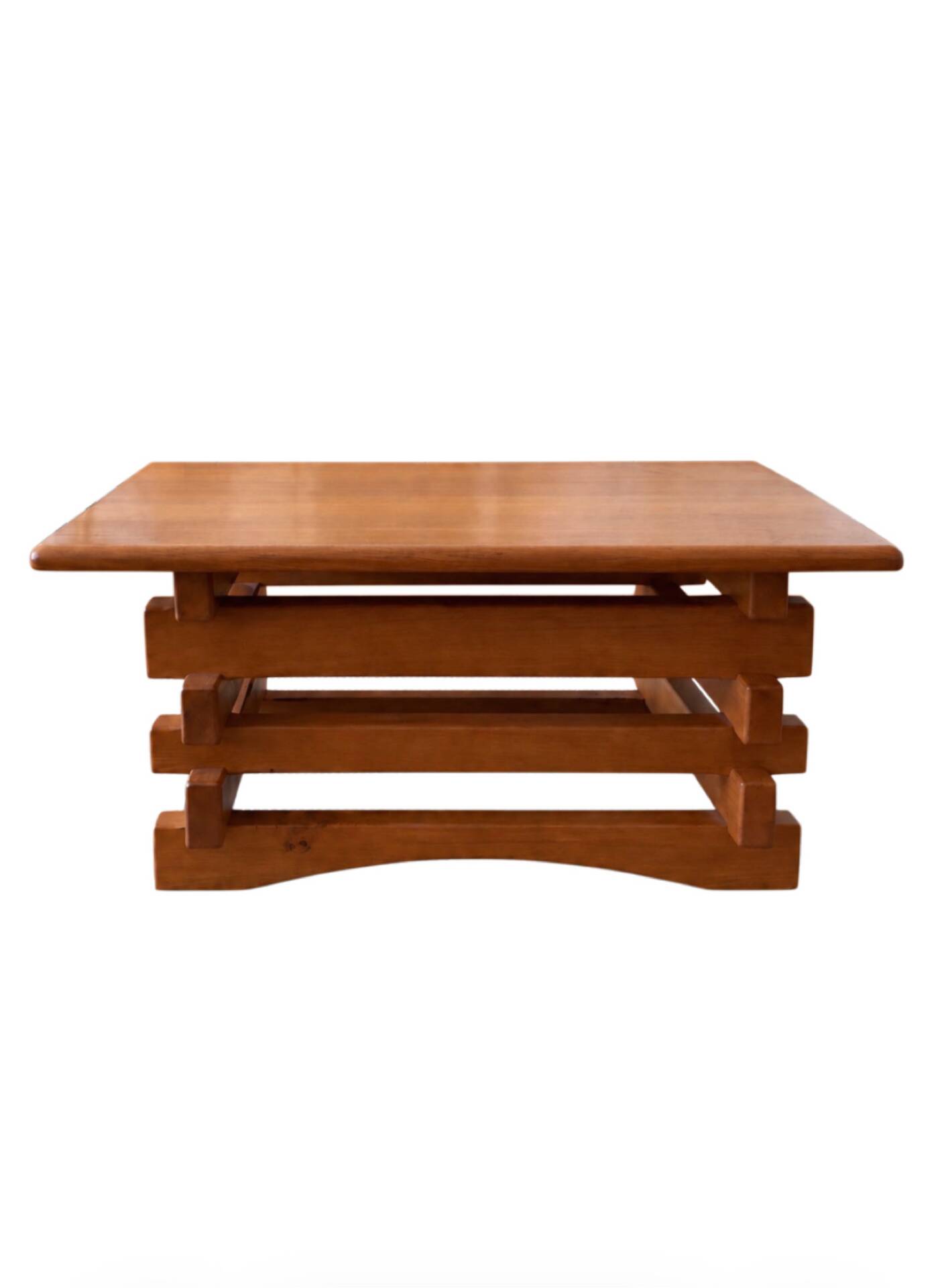 Table basse brutaliste en orme  – années 70