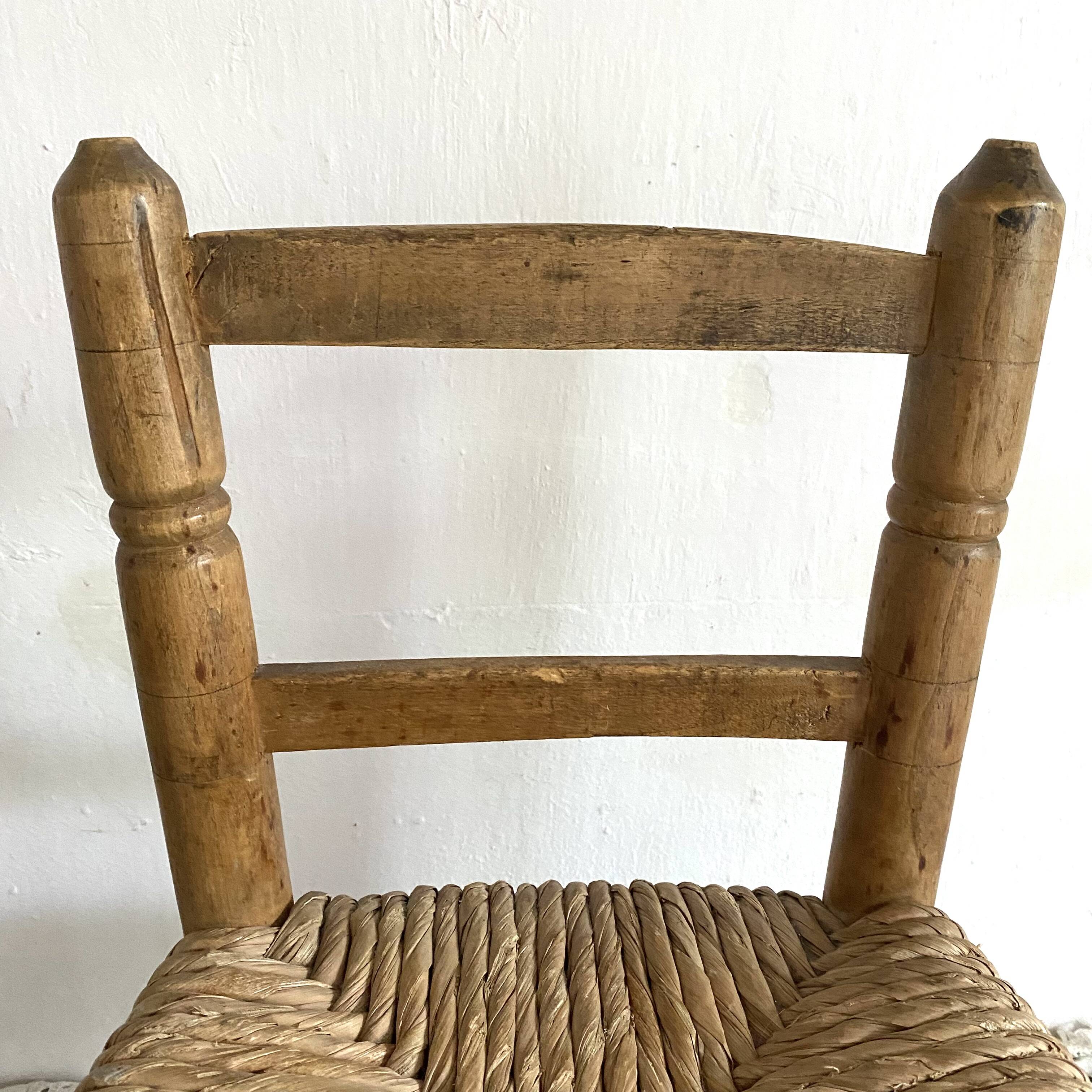 Chaise enfant en bois et paille