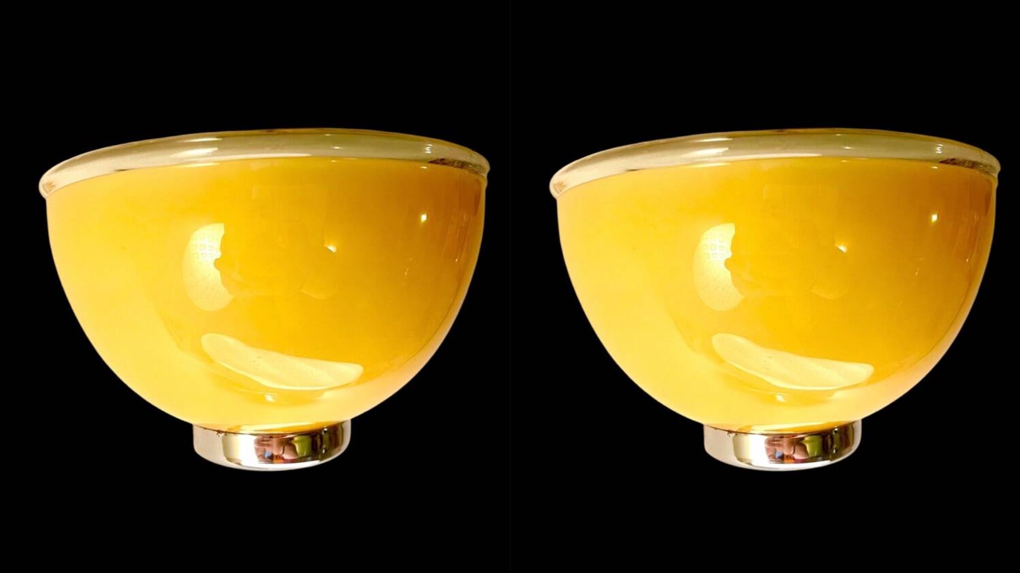 Pair of Murano glass wall lights by Vistosi for Artemide, Italy 1980.
