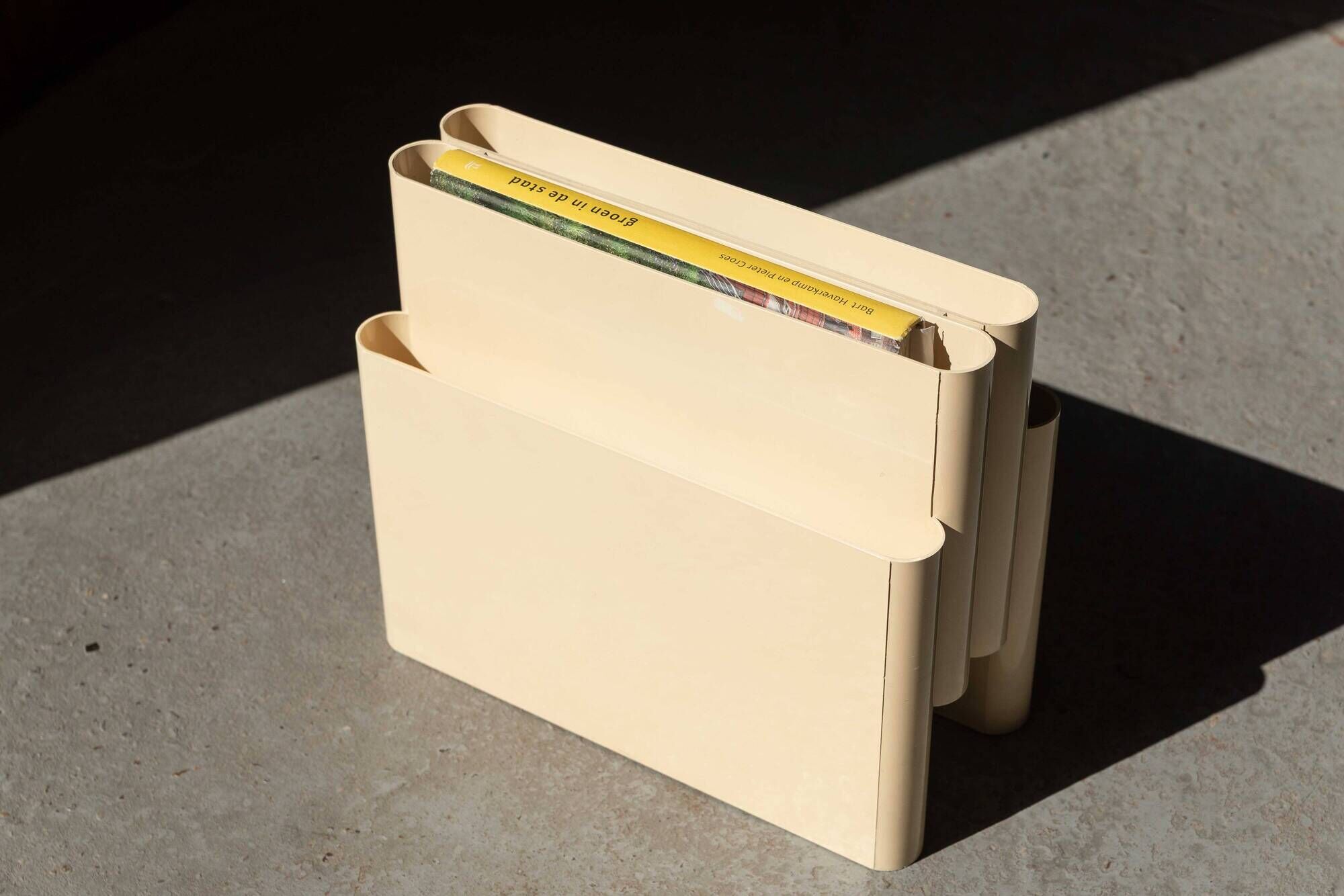 Magazine holder by Giotto Stoppino for Kartell, Italy, 1970's