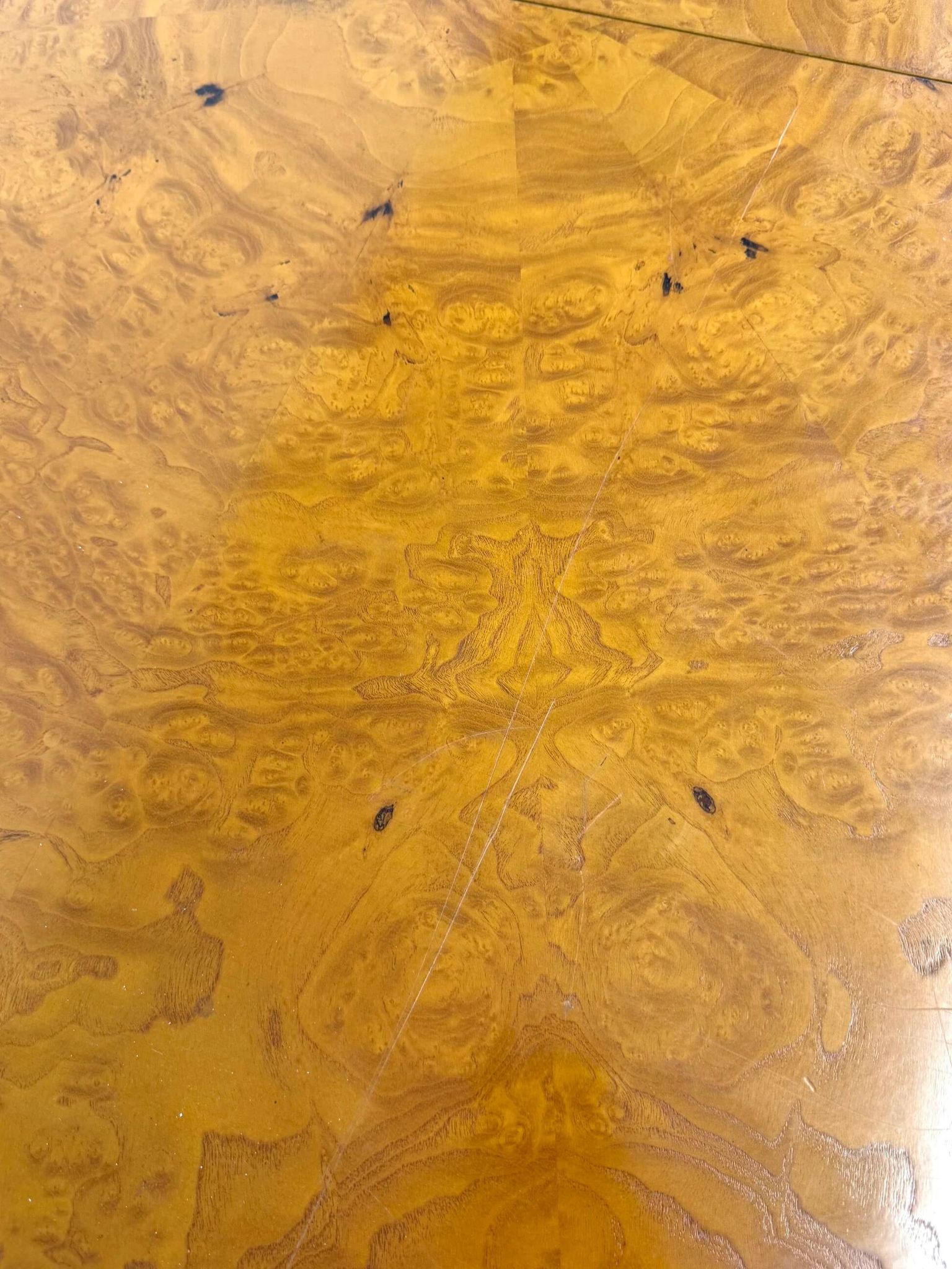 Table à manger ronde en bois de noyer vintage par Grange