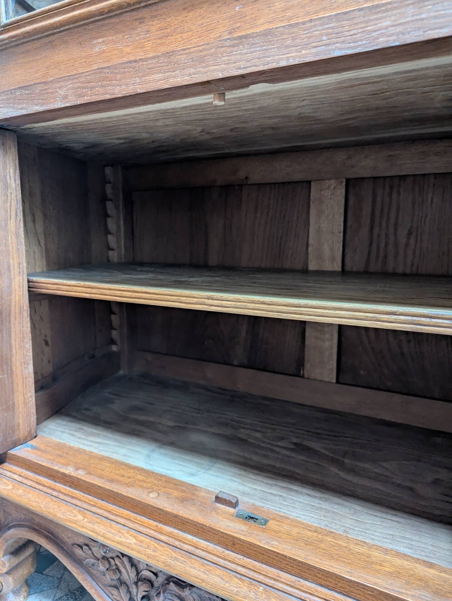 Sideboard/ Display cabinet