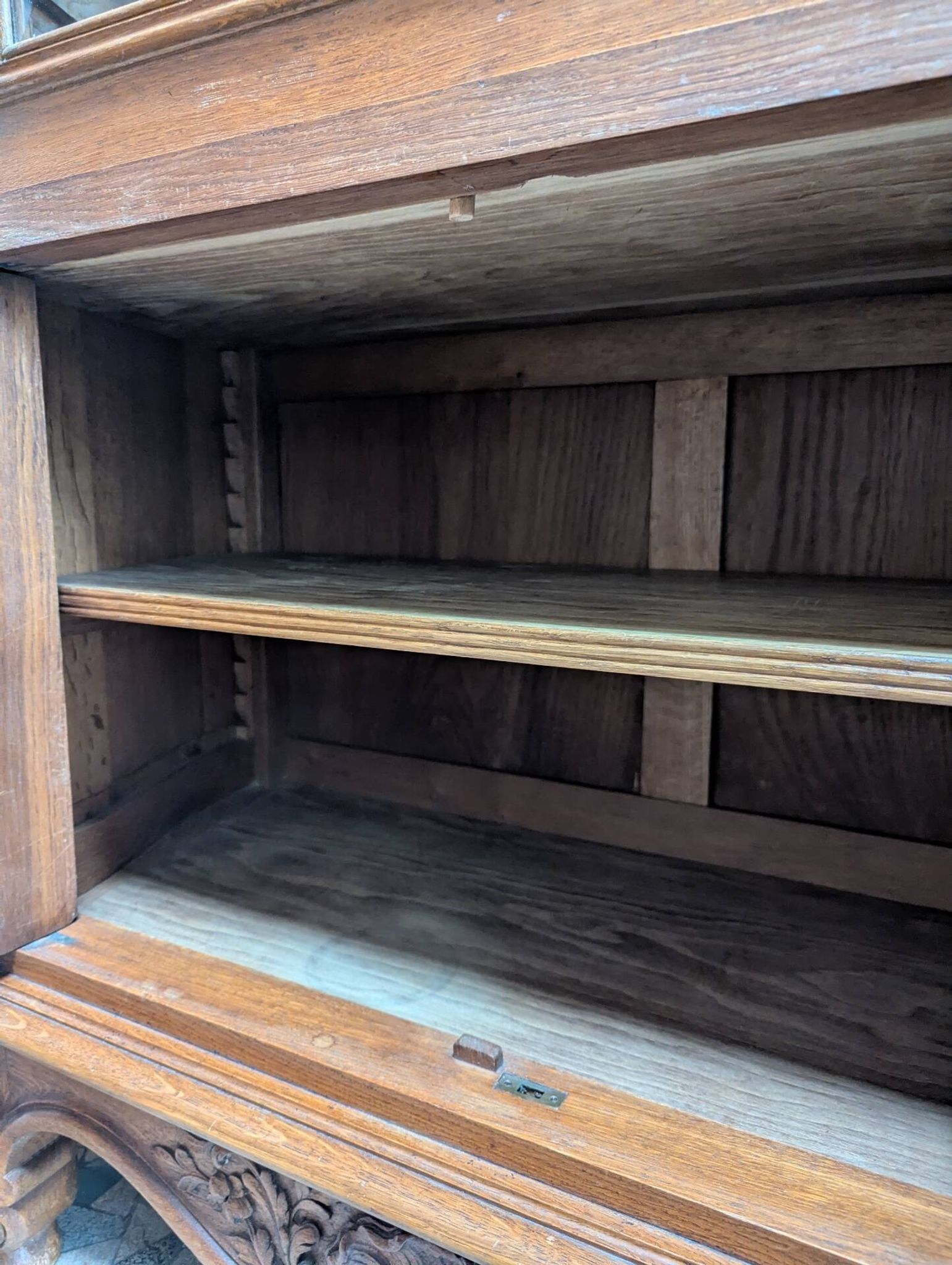 Sideboard/ Display cabinet