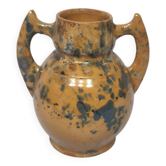 Ceramic vase