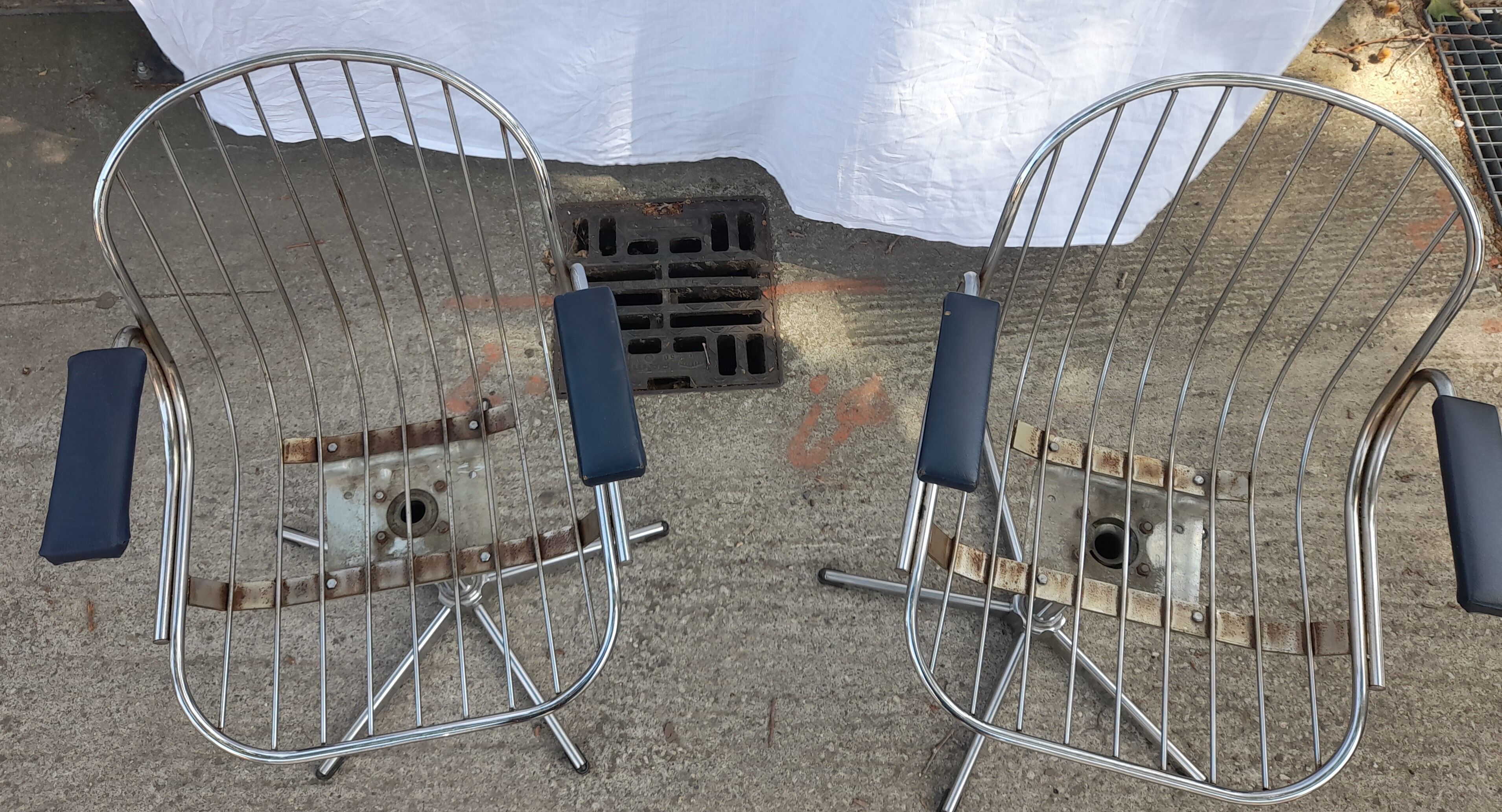 Pair of Gastone Rinaldi Radiofreccia chrome armchairs