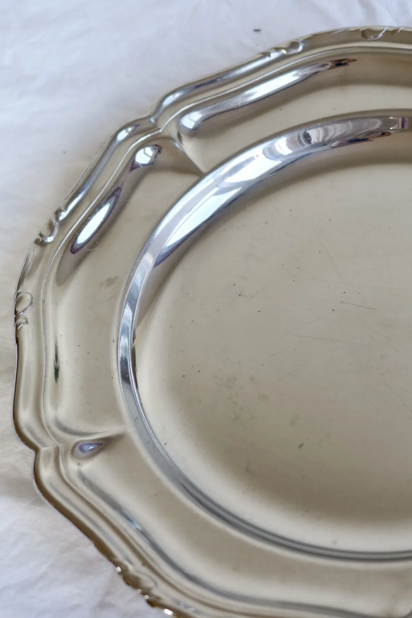 Coupelle ronde vintage en métal brillant