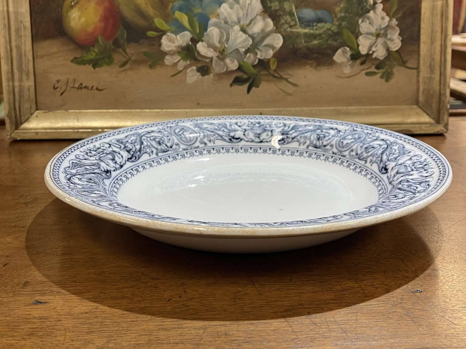 Minton English porcelain round dish, Florentine pattern