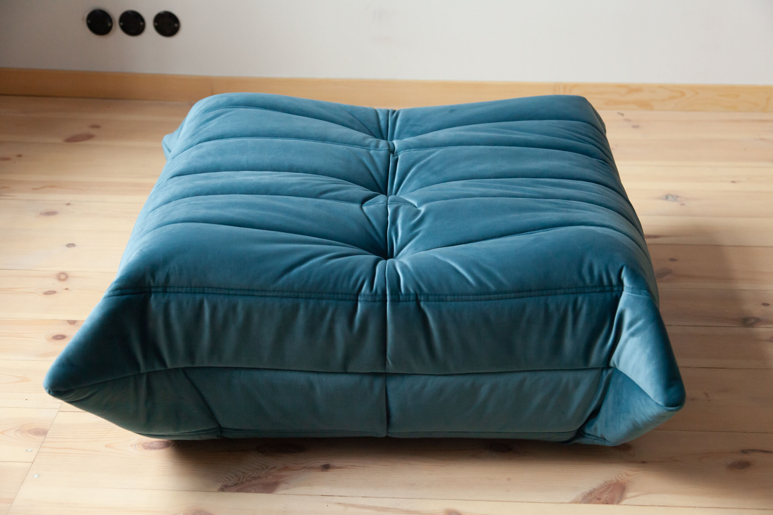 Togo sofa and pouf by Michel Ducaroy for Ligne Roset