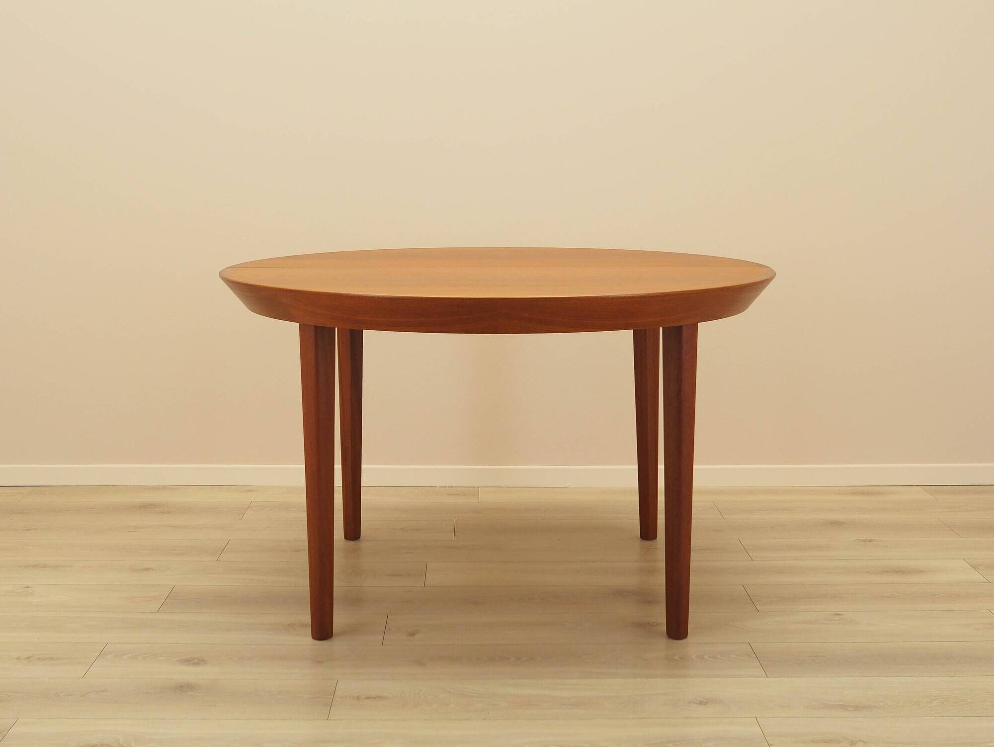 Round teak table, Danish design, 1960s, Gudme Møbelfabrik, Ole Hald