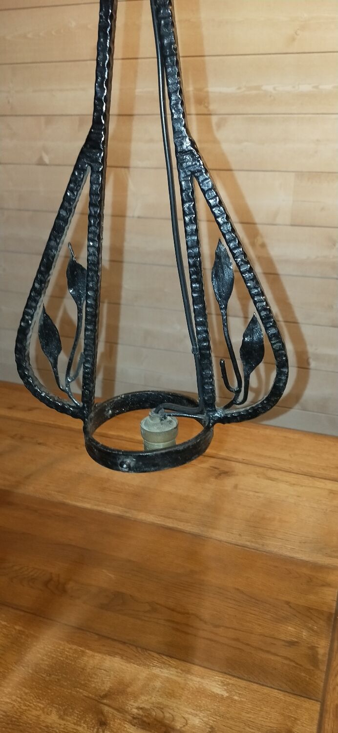 Wrought iron pendant light/chandelier