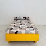 German Bauhaus Yellow Daybed, 1920s