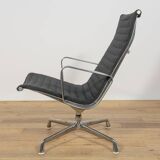 Fauteuil Lounge EA124 de Charles & Ray Eames pour Herman Miller, États-Unis, années 1980