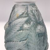 Etaleune art deco vase