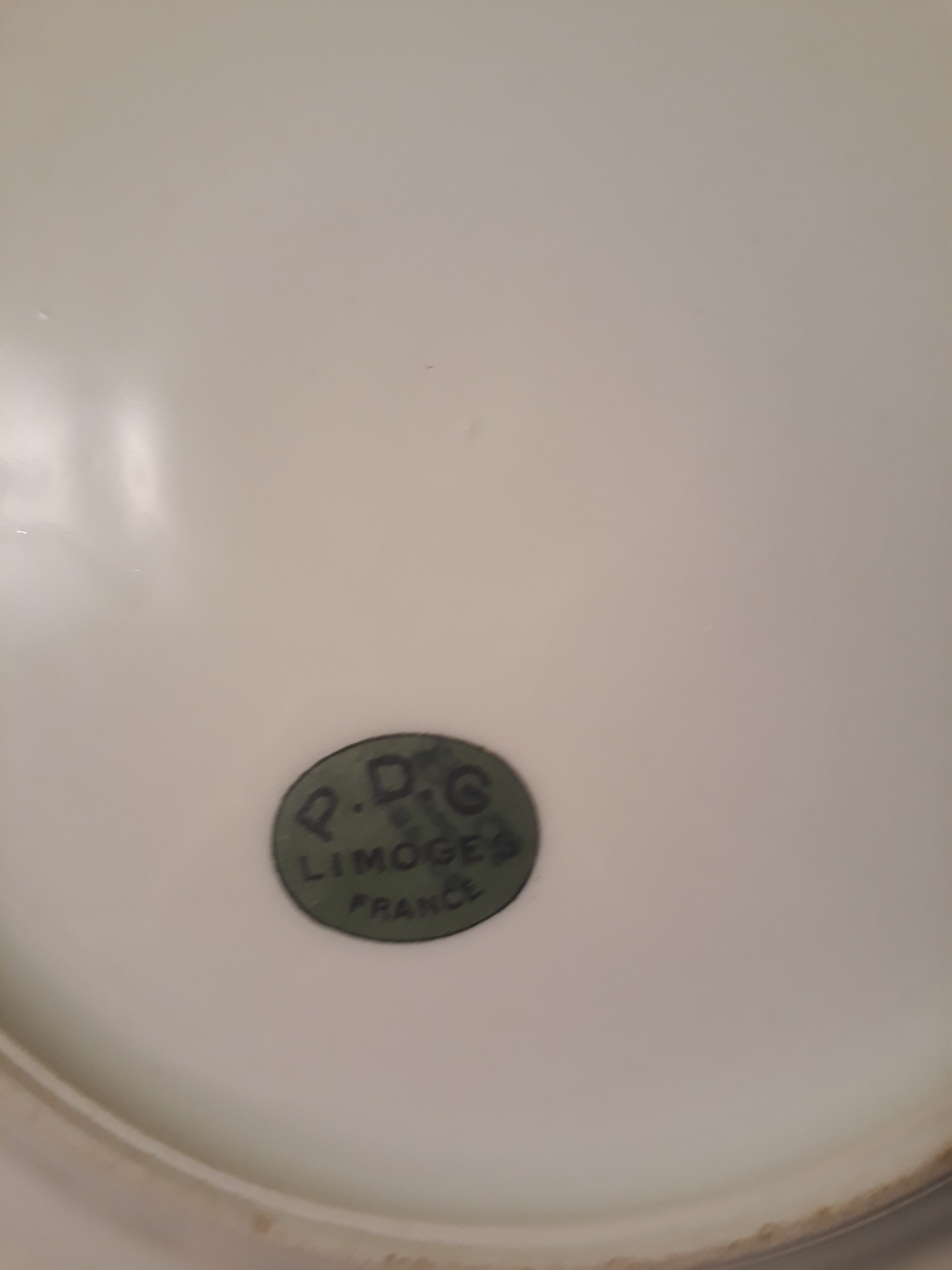 Set of 6 plates dessert flowers art deco style, Limoges porcelain