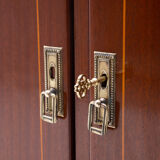 Vitrine sécessionniste en acajou, Autriche, 1910