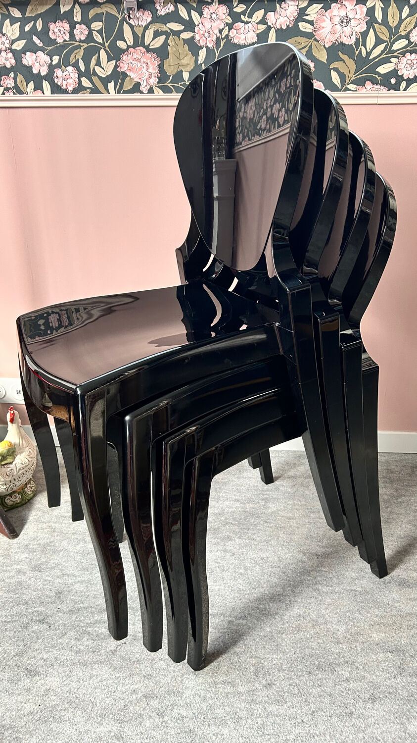 4 Queen chairs 650 Pedrali