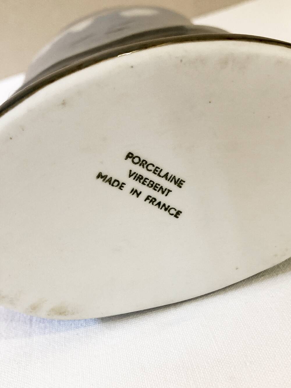 Virebent ceramic vase, design by Claire Debril