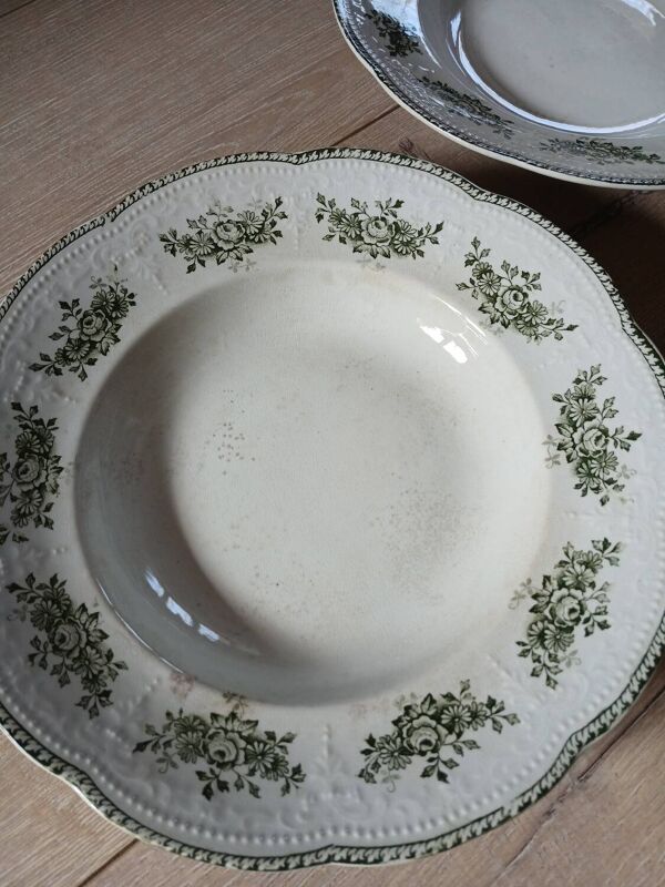 9 assiettes creuses Terre de fer Badonviller