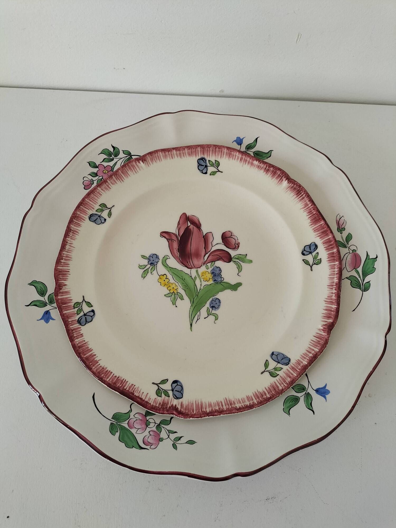 Duo of Gien and K&G Lunéville plates