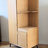 Armoire asymétrique vintage en chêne rénovée