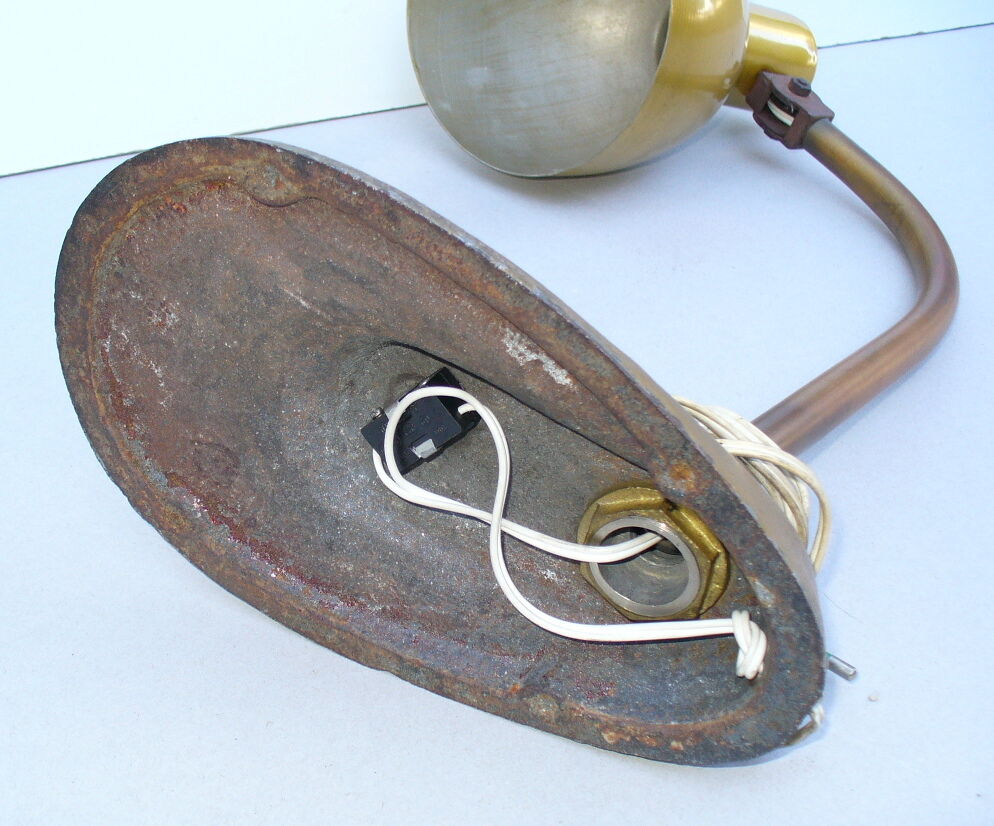 Vintage desk lamp by Marianne Brandt 1934