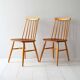 Paire de chaises scandinaves, en hêtre et acajou