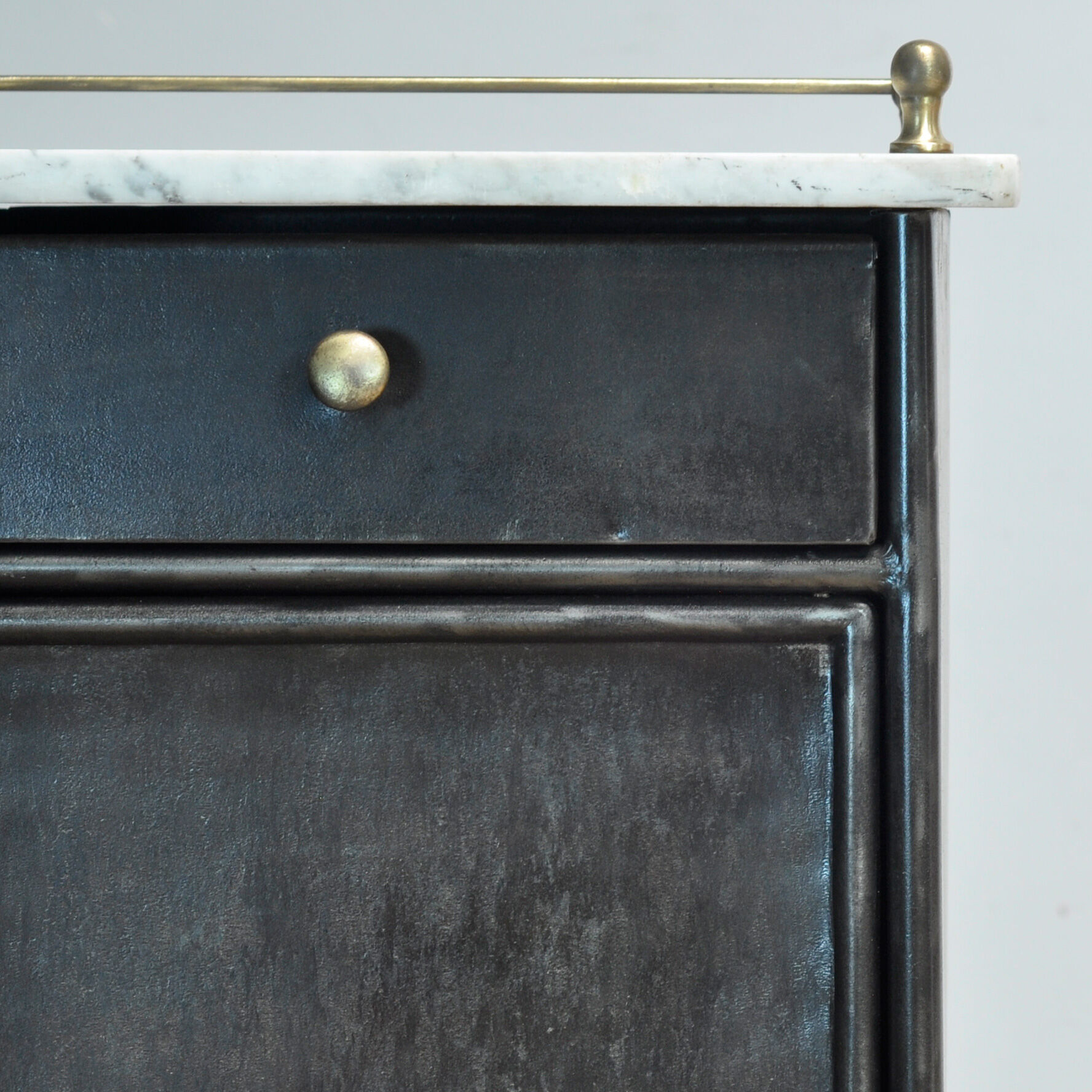 Table de chevet en fer, vers 1920
