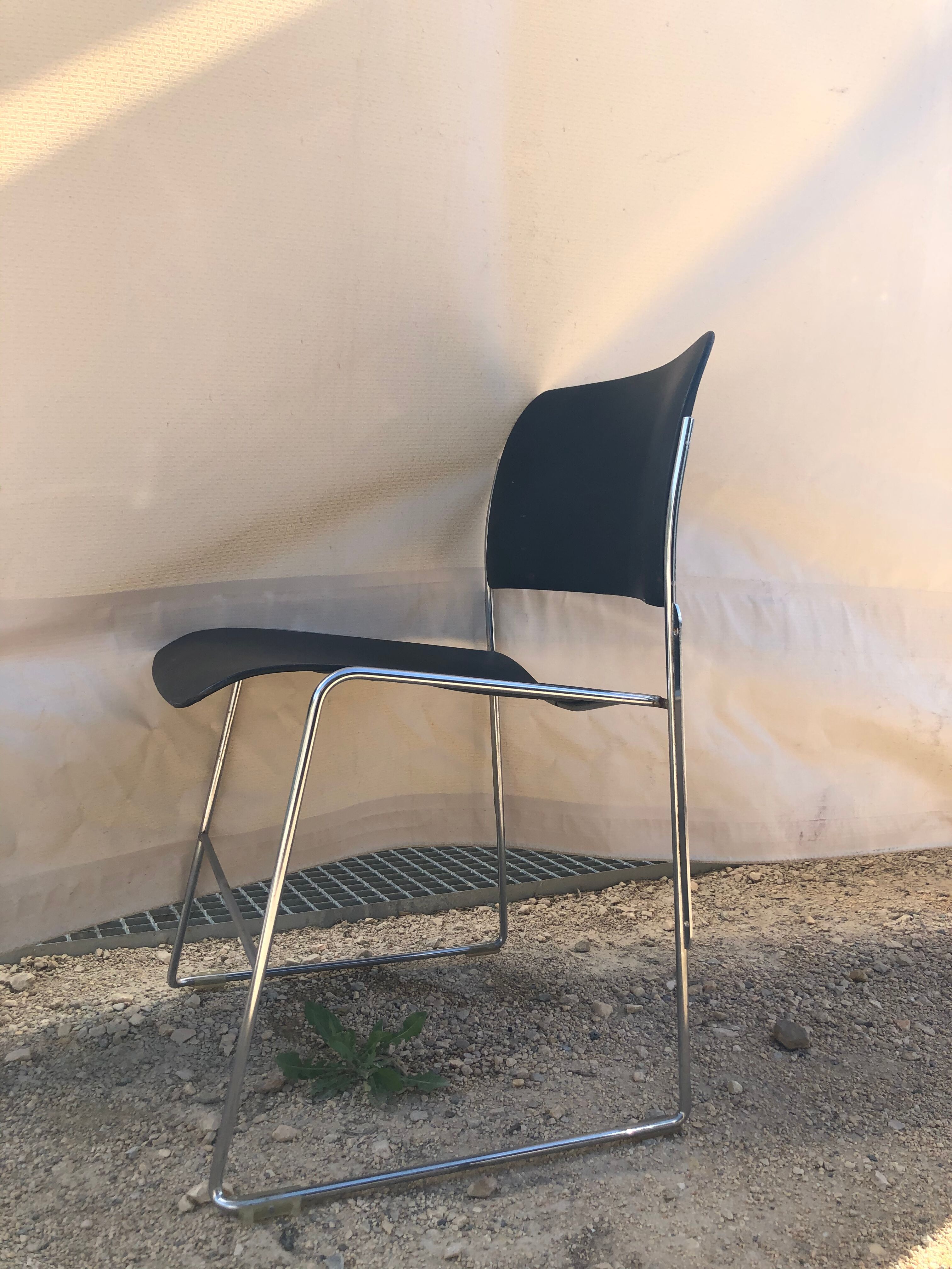 Un lot de 6 chaises de David Rowland