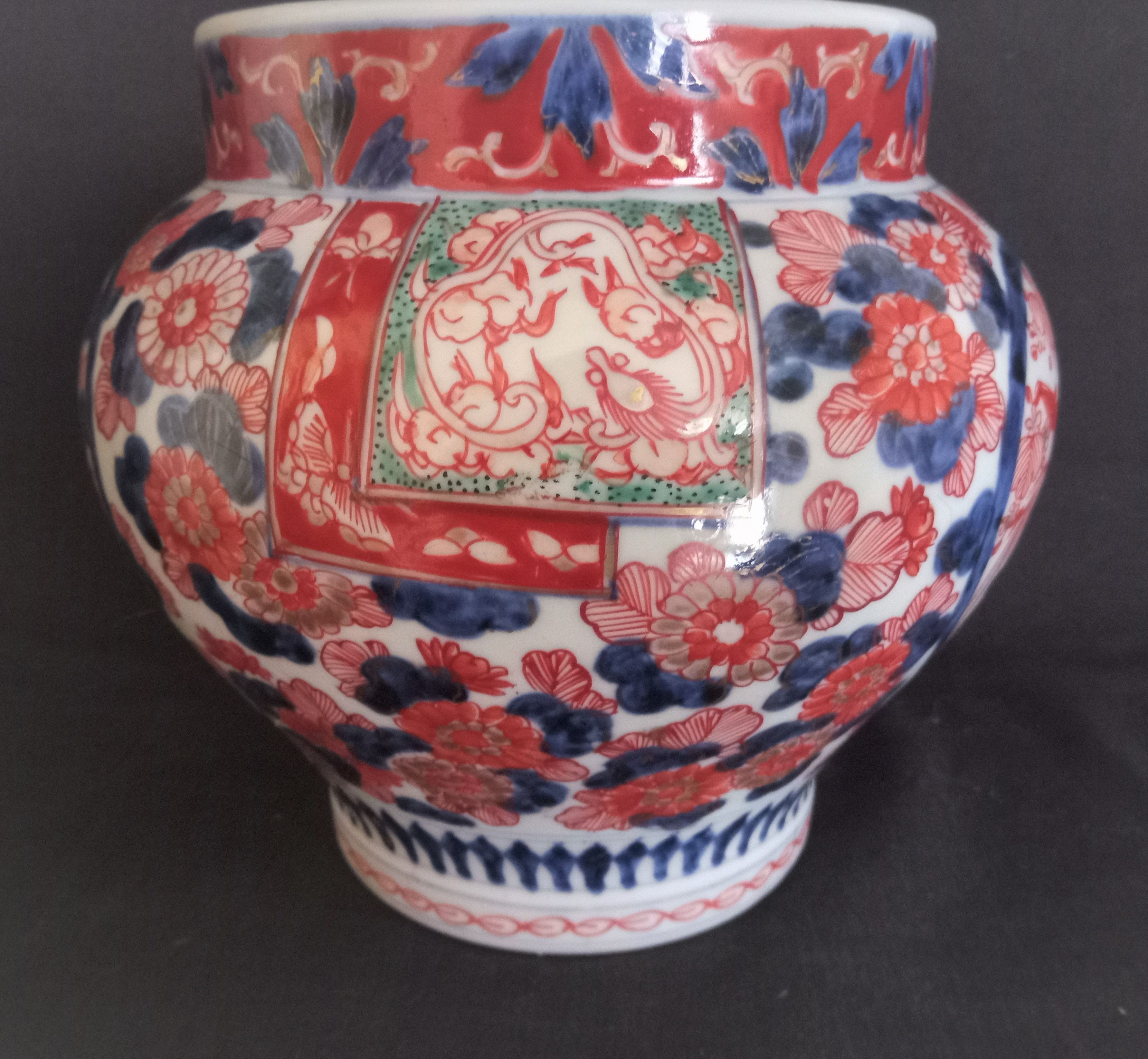 Pair of Imari Japan vases late 19th early 20th