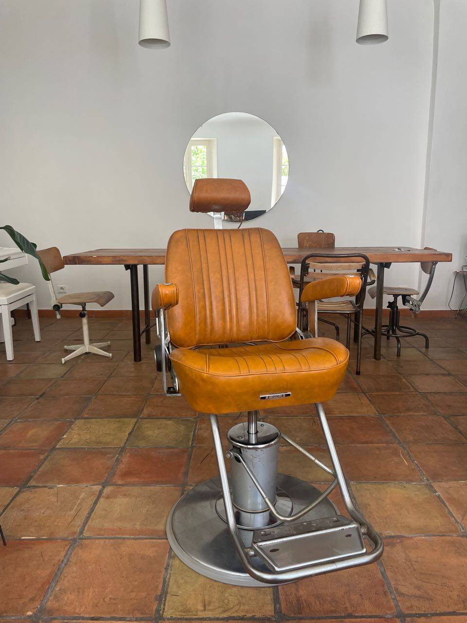 Belmont hairdressing chair